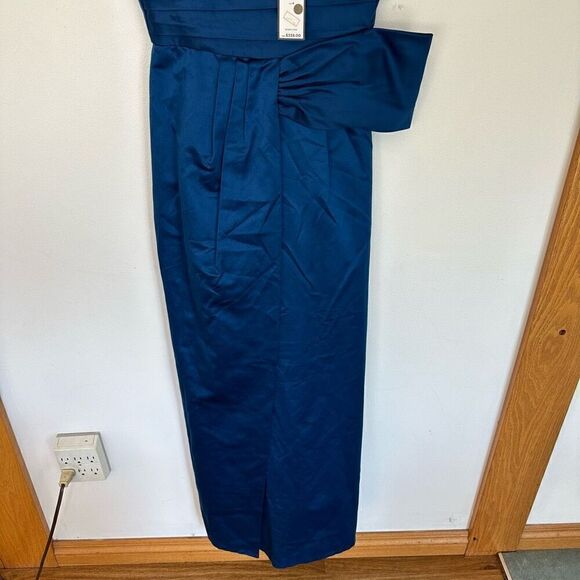 BCBGMaxazria Women’s Strapless Blue Ink Pleated Bow Maxi Occasion Gown - Picture 6 of 15